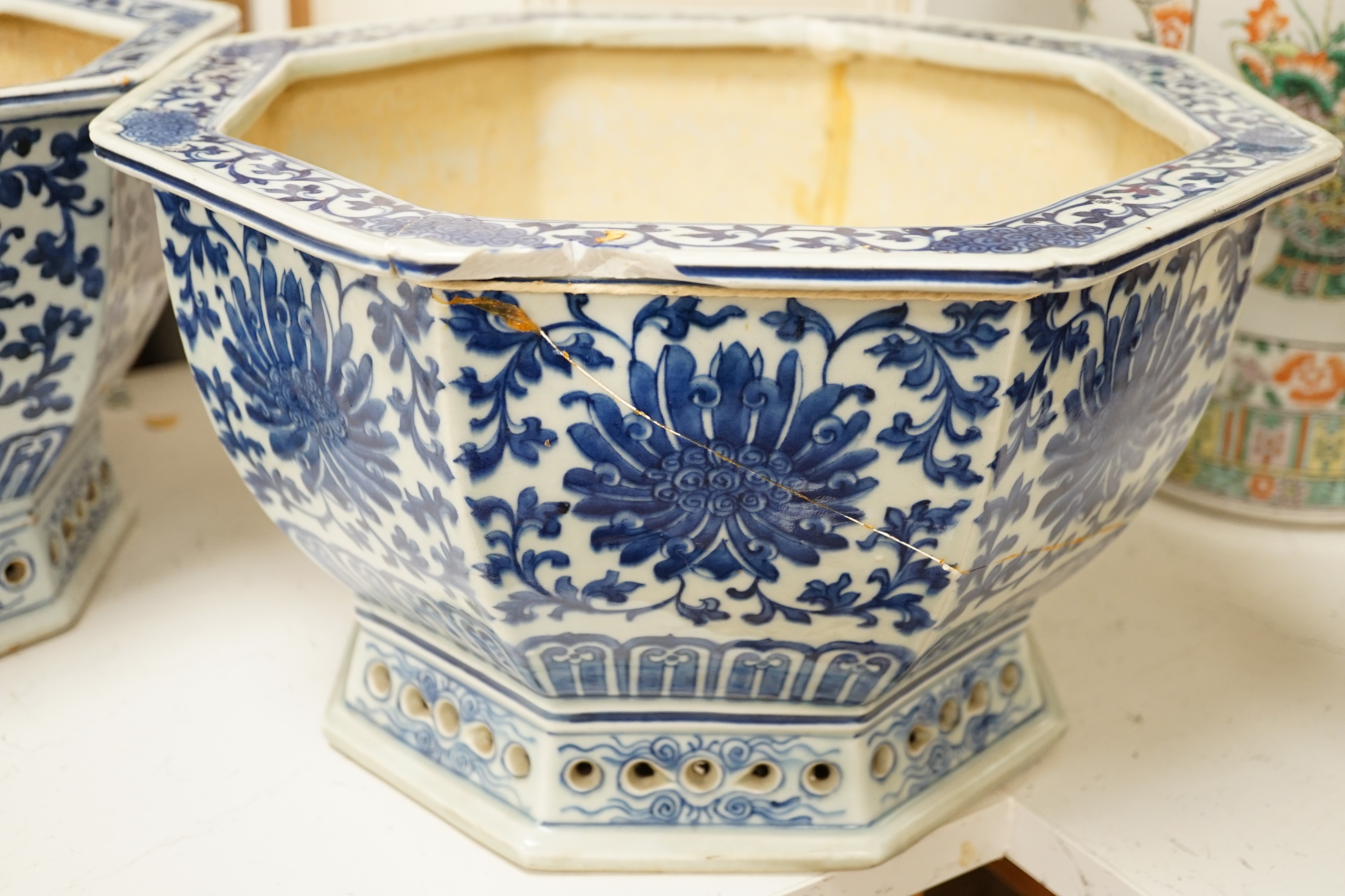 A pair of Chinese octagonal blue and white planters, 37.5cm wide